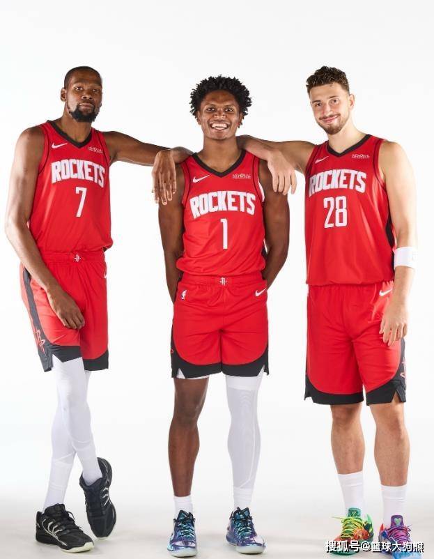 原創(chuàng)24歲控衛(wèi)加盟！火箭全新陣容亮相：6大控衛(wèi)太亮眼，附全隊名單