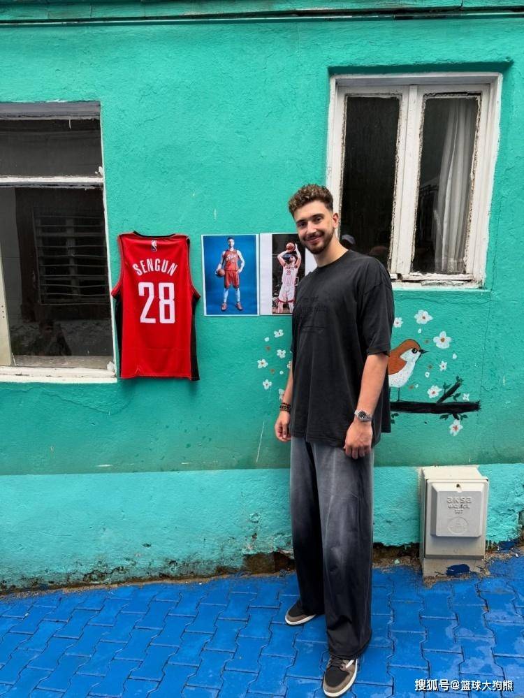 原創(chuàng)24歲控衛(wèi)加盟！火箭全新陣容亮相：6大控衛(wèi)太亮眼，附全隊名單