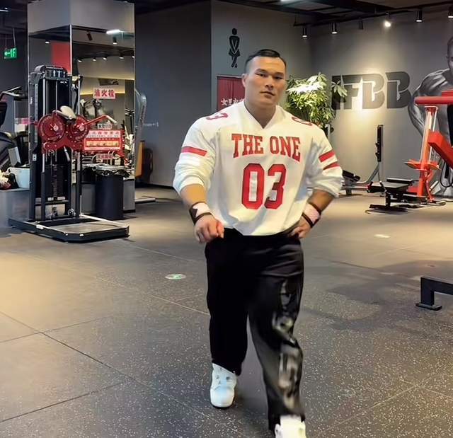 原創(chuàng)安徽健美冠軍王昆去世后續(xù)！年僅30歲，疑患有甲流，仍高強度健身