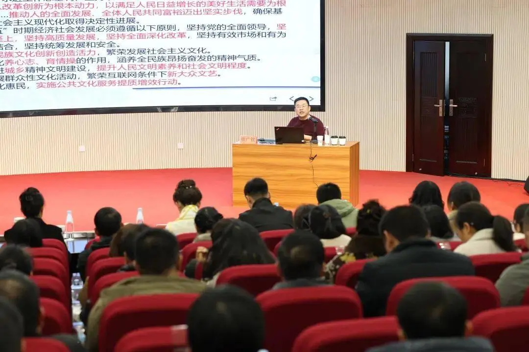 昆明近150名圖書館業(yè)務(wù)骨干集中“充電”