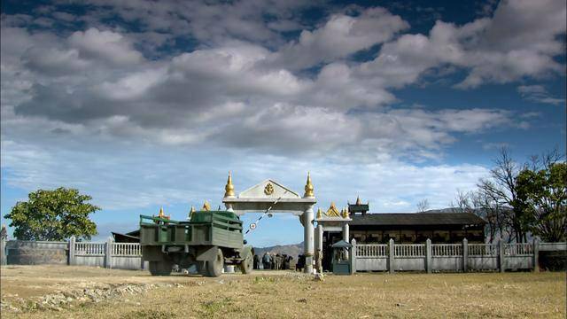 原創(chuàng)94歲失明老人，因收藏日軍大印暴露身份，為何軍區(qū)開6輛坦克相迎