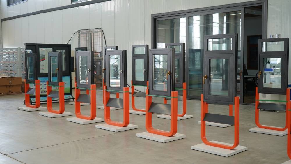 系統(tǒng)門窗生產(chǎn)廠怎么選？70、80系統(tǒng)門窗靠譜品牌推薦