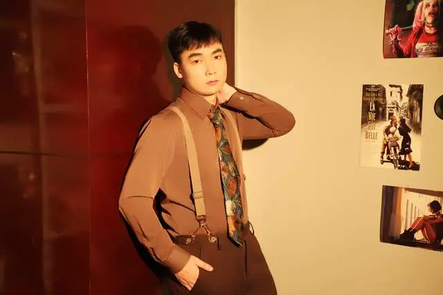 rookie：模特新銳，以汗水雕刻鏡頭鋒芒