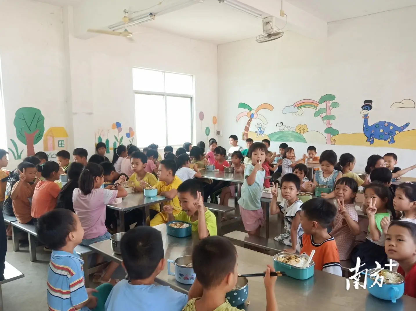 125所鄉(xiāng)村小學(xué)午托服務(wù)全覆蓋！化州家長告別“午間奔波”