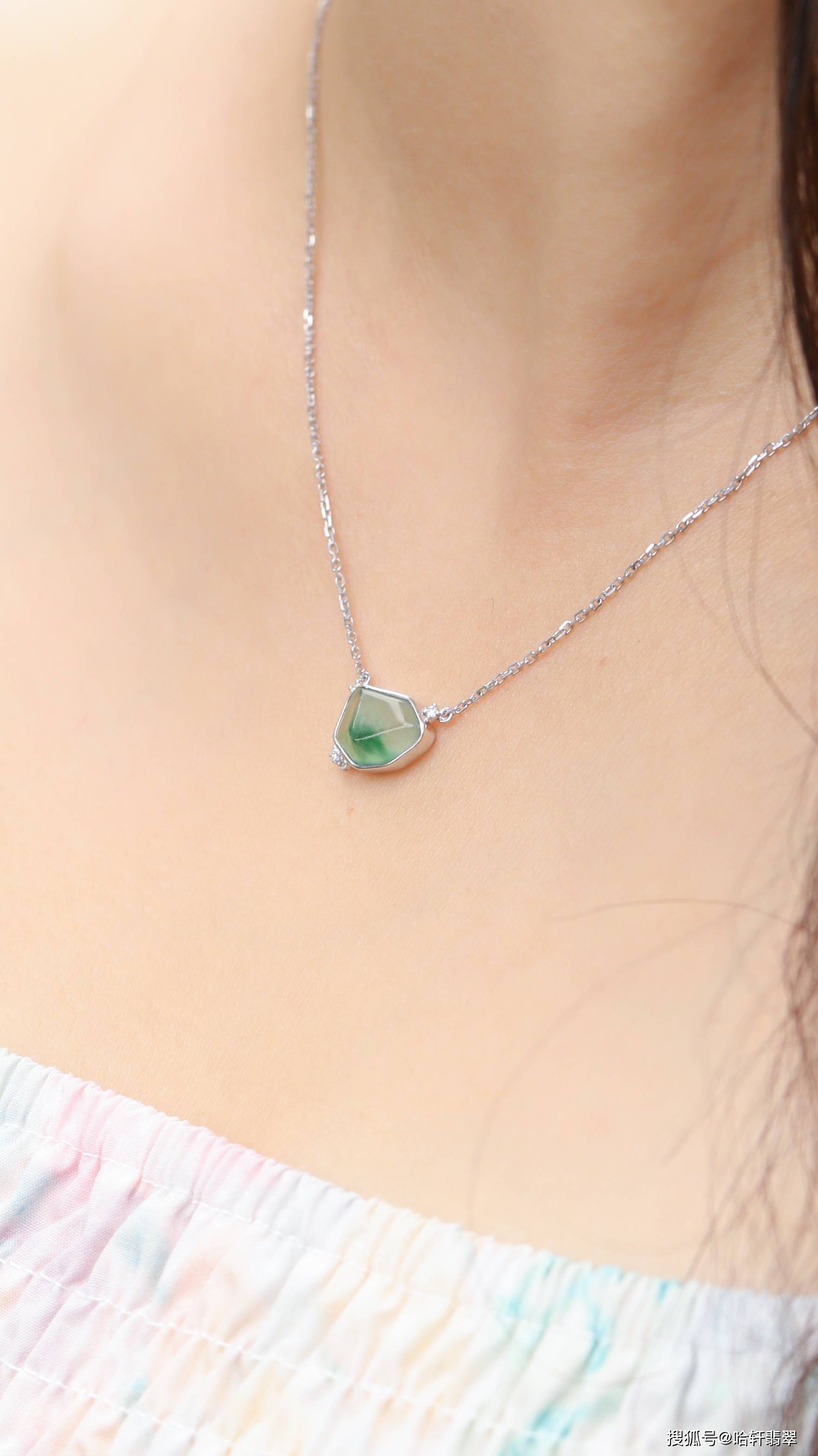 天然的“富貴包”，不做雕刻直接鑲嵌戴！