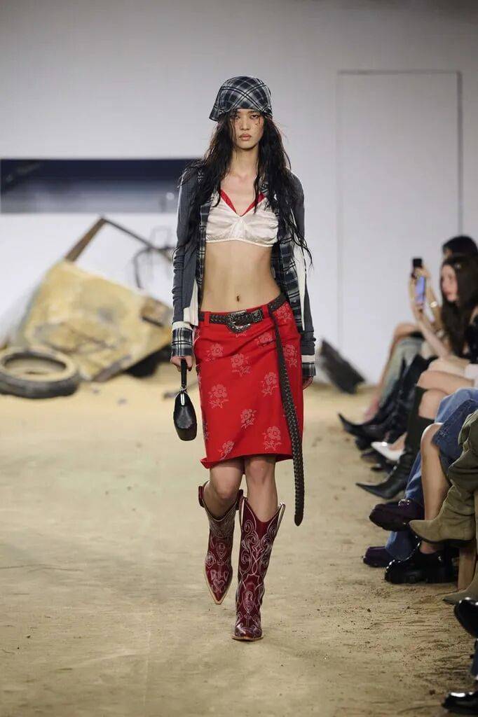 原創(chuàng)Markgong 2026春夏系列，強(qiáng)悍柔美，不羈的女性形象