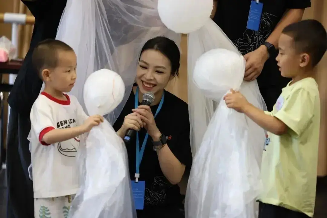 2025年?yáng)|城區(qū)戲劇普及交流項(xiàng)目“劇匯生活”回顧 | 80場(chǎng)活動(dòng)解鎖戲劇的N種打開(kāi)方式