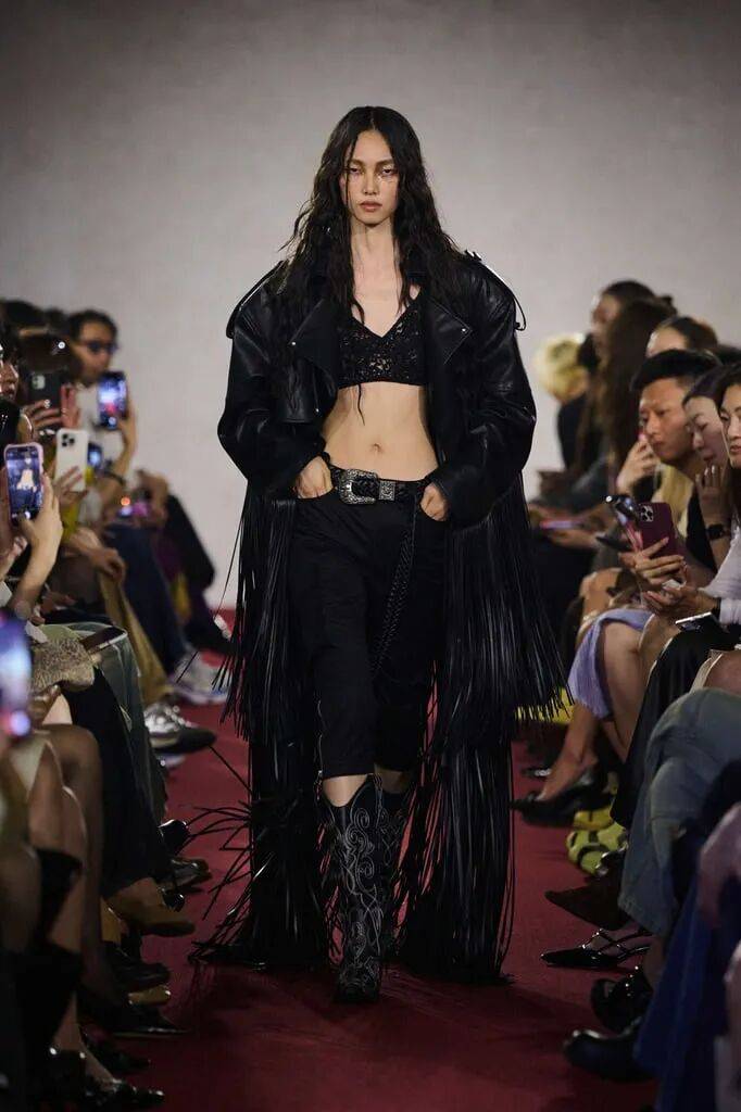 原創(chuàng)Markgong 2026春夏系列，強(qiáng)悍柔美，不羈的女性形象