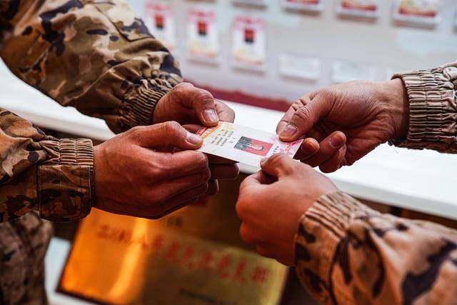 新苗破土，向陽生長，武警新兵“第二適應期”里快速轉(zhuǎn)型