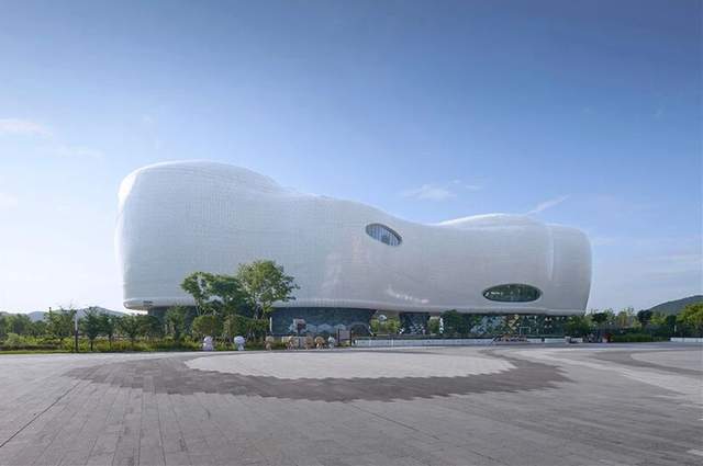 原創(chuàng)“氣泡”敗給“祥云”？中國動漫博物館的設計之爭，網(wǎng)友吵翻了
