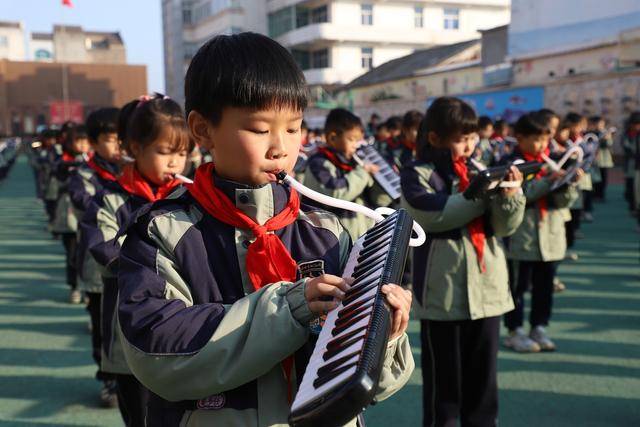 鄉(xiāng)村小學(xué)的“美育之音”