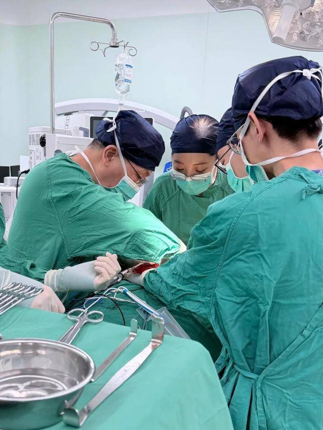 跨越千里的生命托付！一位小學(xué)教師的甲狀腺癌求醫(yī)之路