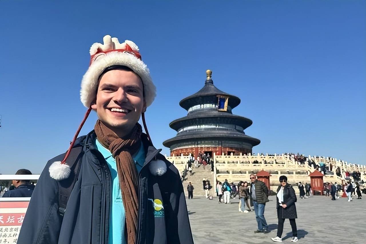 原創(chuàng)美國華裔二代坦言，看到中國發(fā)展這么好，父輩移民已經(jīng)破防了