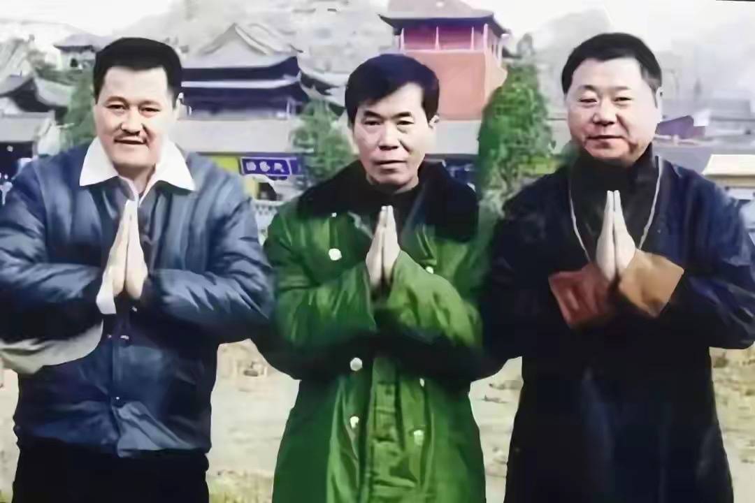 原創(chuàng)給一套房還不夠？何慶魁大孫子留學(xué)要50萬，主意又打趙本山身上！