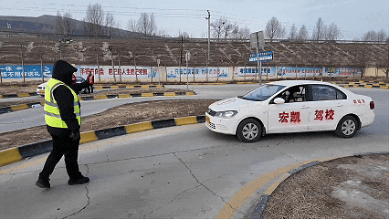 湟源縣 駕校市場迎來寒假報(bào)名熱潮