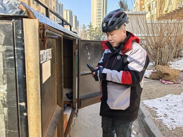 青島故事丨高考結(jié)束十余年，快遞小哥重新考入大學(xué)