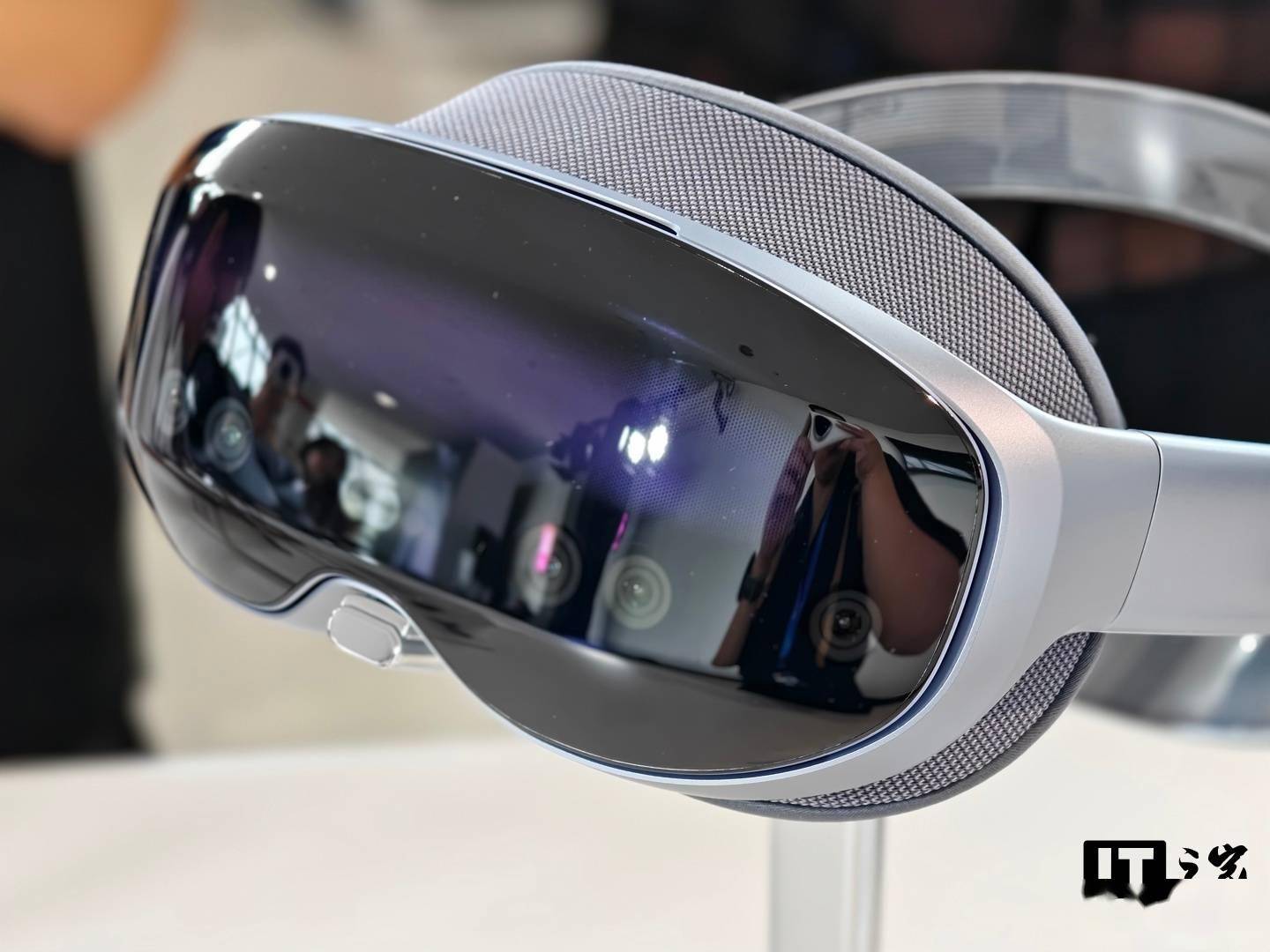 消息稱vivo叫停AI眼鏡項(xiàng)目，此前已秘密籌備半年時(shí)間