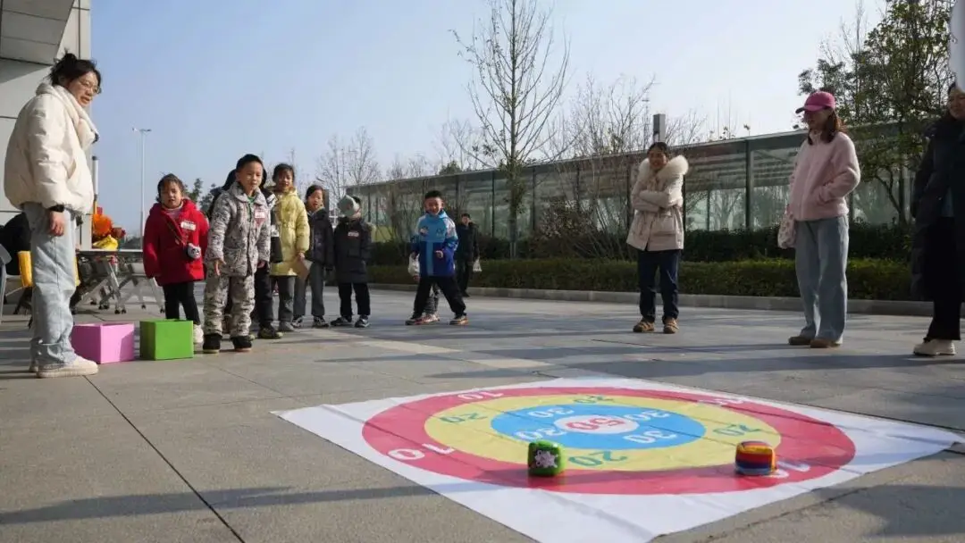 雷鋒圖書館松塔分館試運行啦！