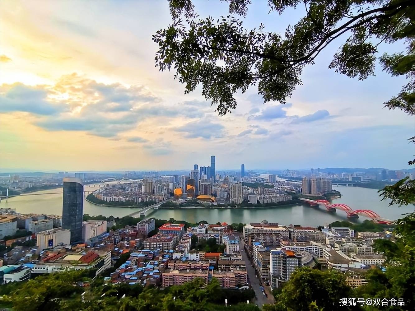 柳州都有什么值得特意前來的特色？堪比貴州的地道美食，平替桂林的秀麗山水