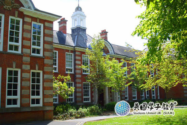 南安普頓大學(xué)本科預(yù)科課程招生，直通英國(guó)名校本科