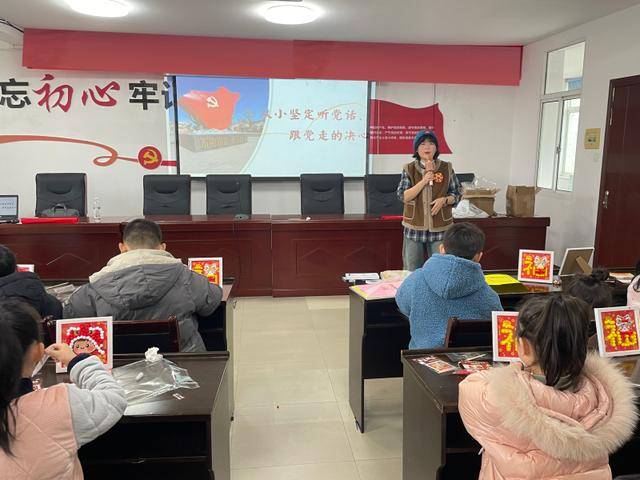 童心向黨繪未來，馬欄山社區(qū)開展紅色主題教育實(shí)踐