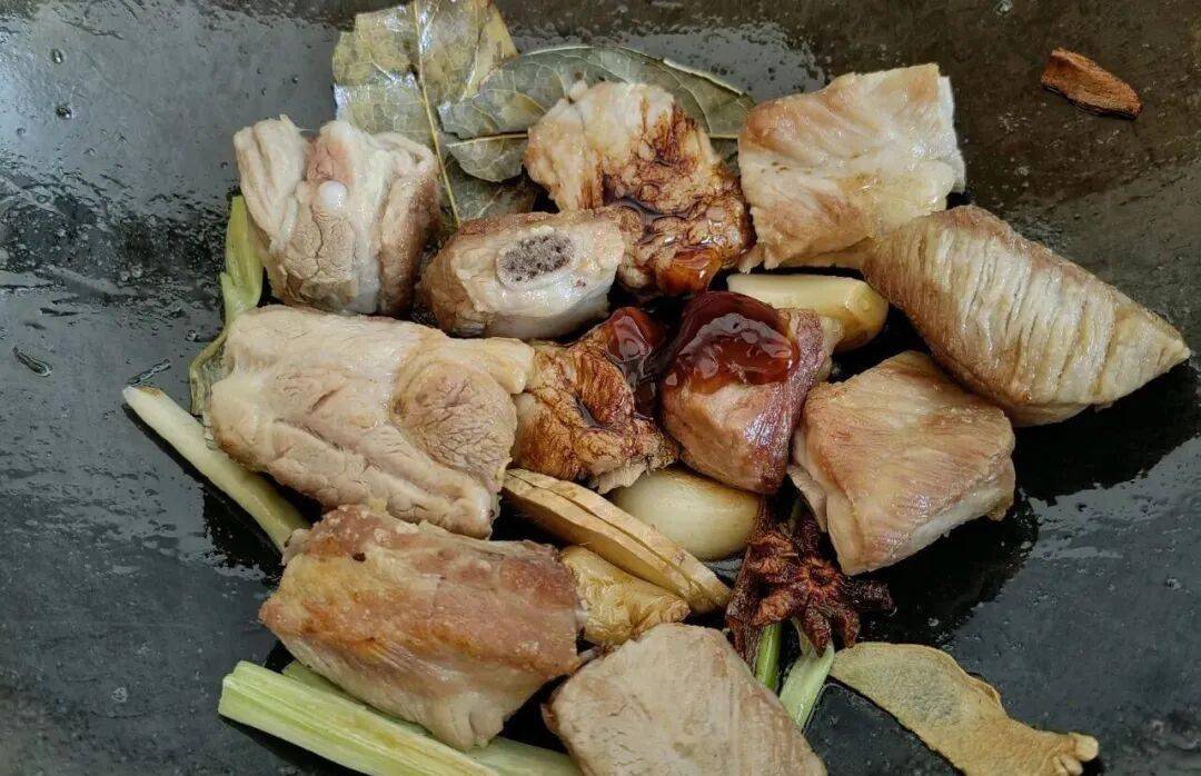 提前收藏！年夜飯巨好吃的排骨做法，酸酸甜甜超級香！