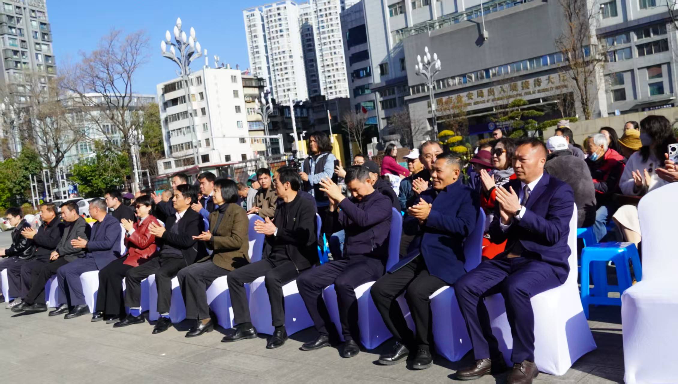 聚焦文化生態(tài)雙主題 昆明大觀樓長(zhǎng)聯(lián)書法展啟幕