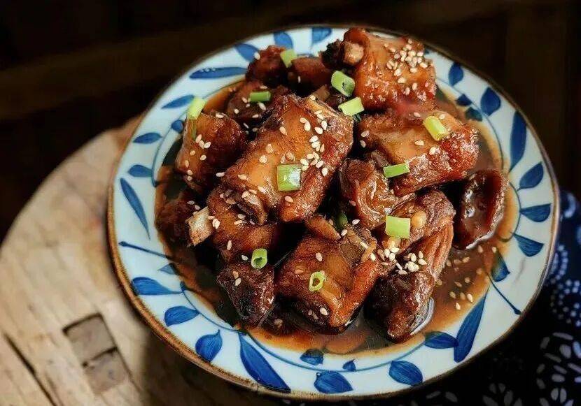 提前收藏！年夜飯巨好吃的排骨做法，酸酸甜甜超級香！