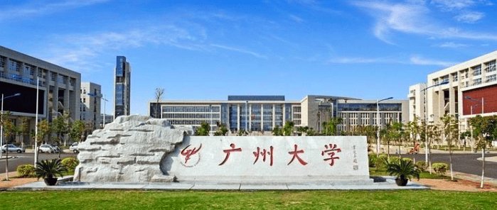 【頭條】五哥的足球故事《25》——中國(guó)職業(yè)球員全部都是大學(xué)生，中國(guó)足球沒(méi)文化？