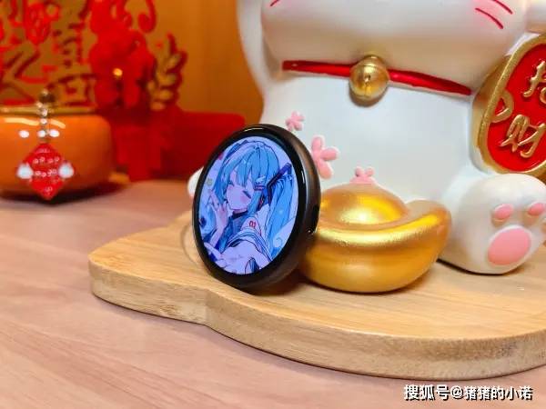 原創(chuàng)告別單調(diào)！PIXBADGE電子吧唧讓日常小物也能“活”起來