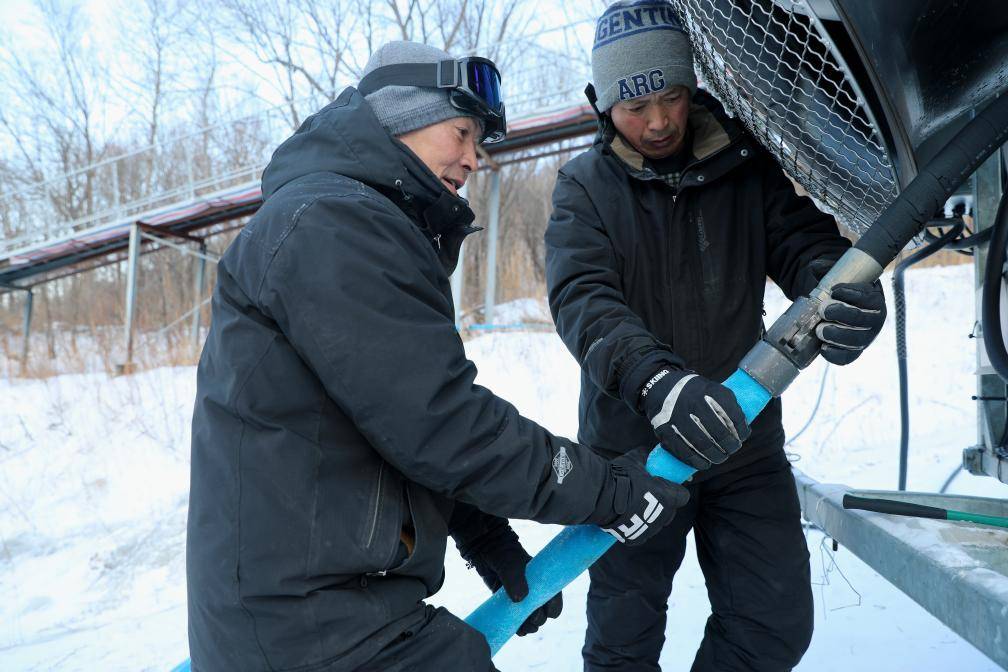 一片雪、一度坡：匠心“雕刻”冰雪夢