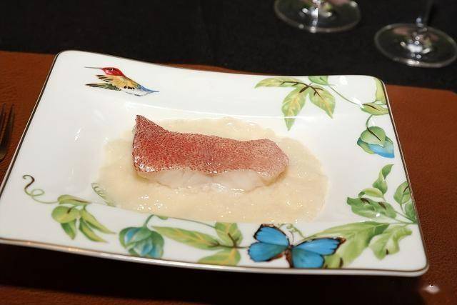 雙廚聯(lián)袂·味覺無界 以隱味序曲揭曉美食華章