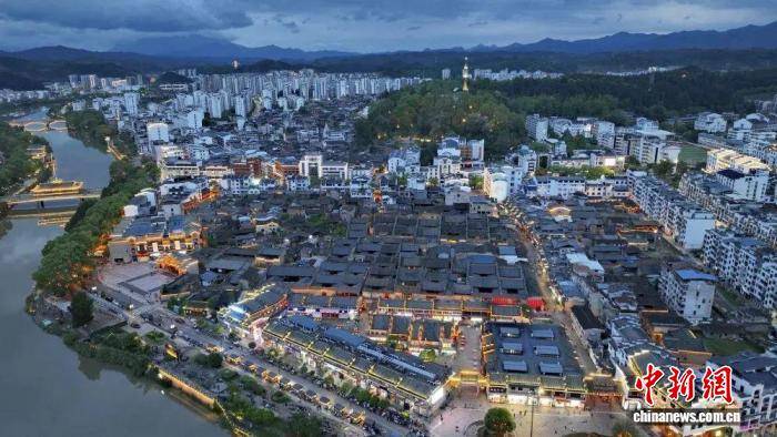 福建泰寧：“法律繡娘”穿針引線 織就千年古城守護(hù)網(wǎng)