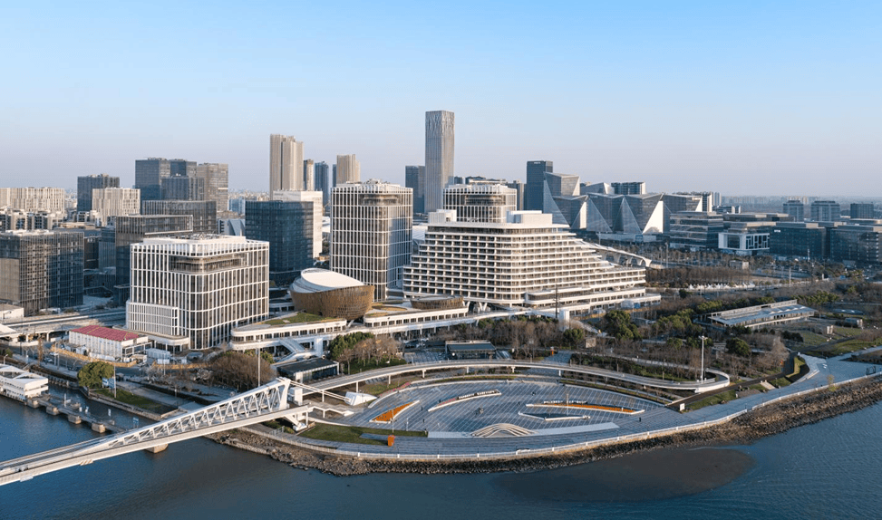 辦公租賃逆勢增長72％，陸家嘴集團“深耕內(nèi)功”的一年