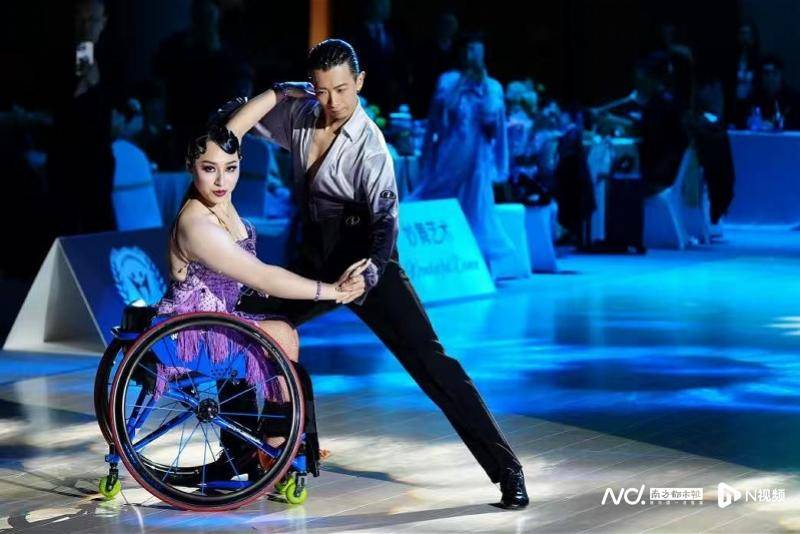 廣州舉辦體育舞蹈藝術(shù)展演， “舞”動全民健身新篇章