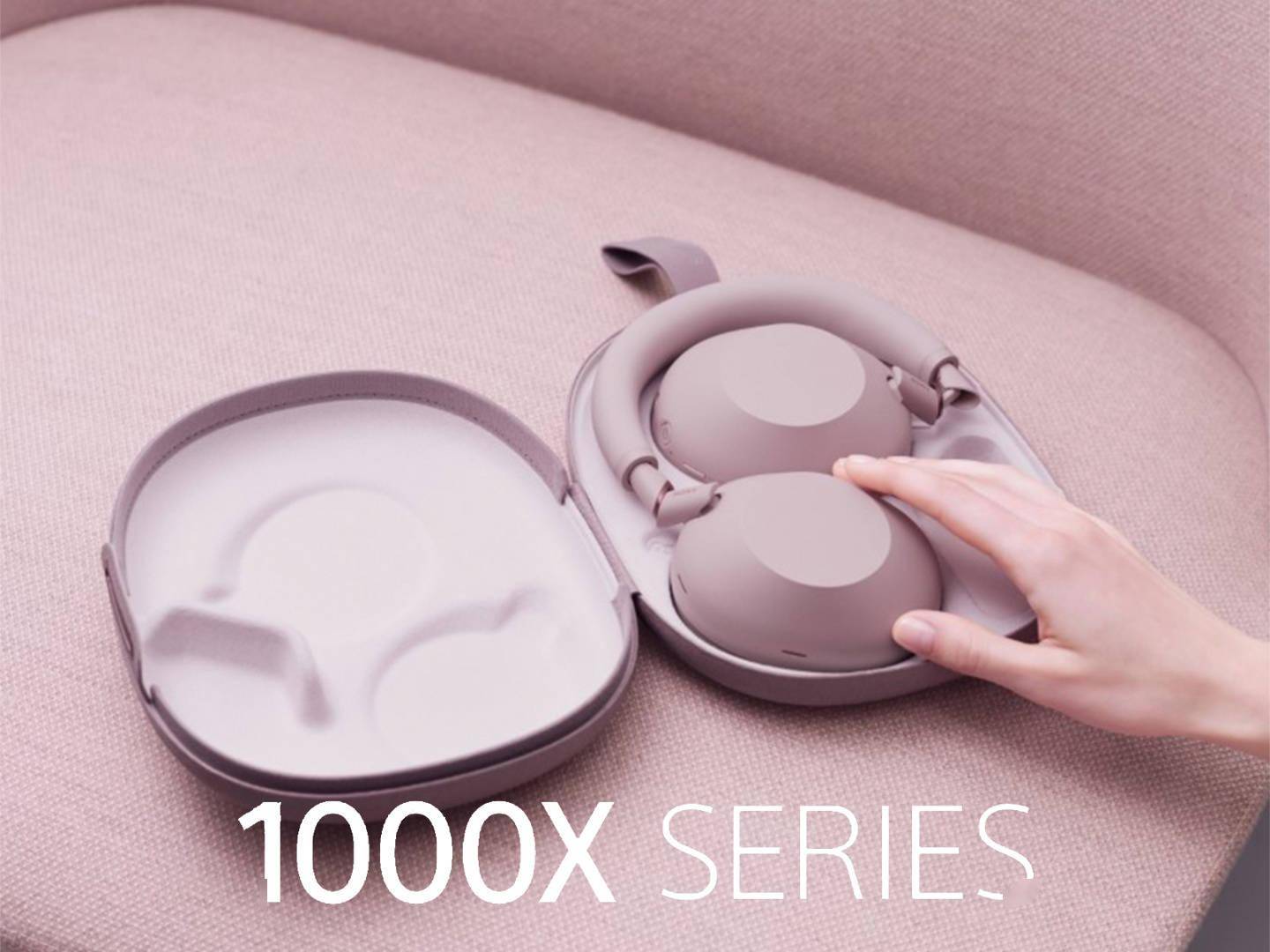 索尼WH - 1000XM6新增“柔沙粉”配色，女性用戶的新寵？