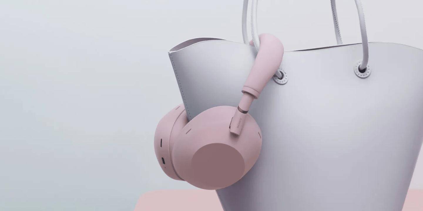 索尼WH - 1000XM6新增“柔沙粉”配色，女性用戶的新寵？
