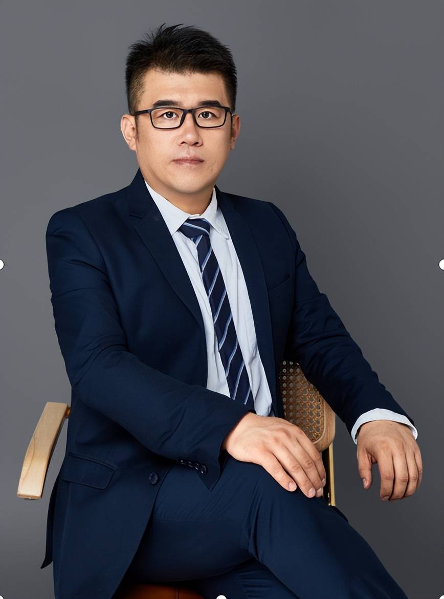 大學(xué)教師王竹卿，被停止研究生招生資格