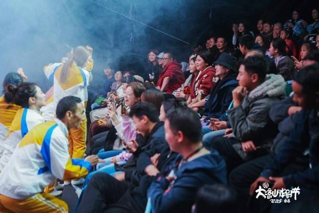 讓戲劇“生長”在山水之間！第七屆大涼山戲劇節(jié)閉幕