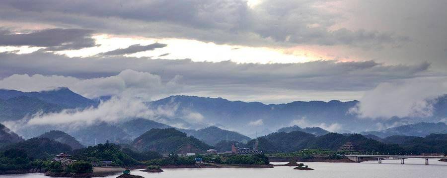 原創(chuàng)移民佬千年古城化作水域，30萬(wàn)移民散落八方