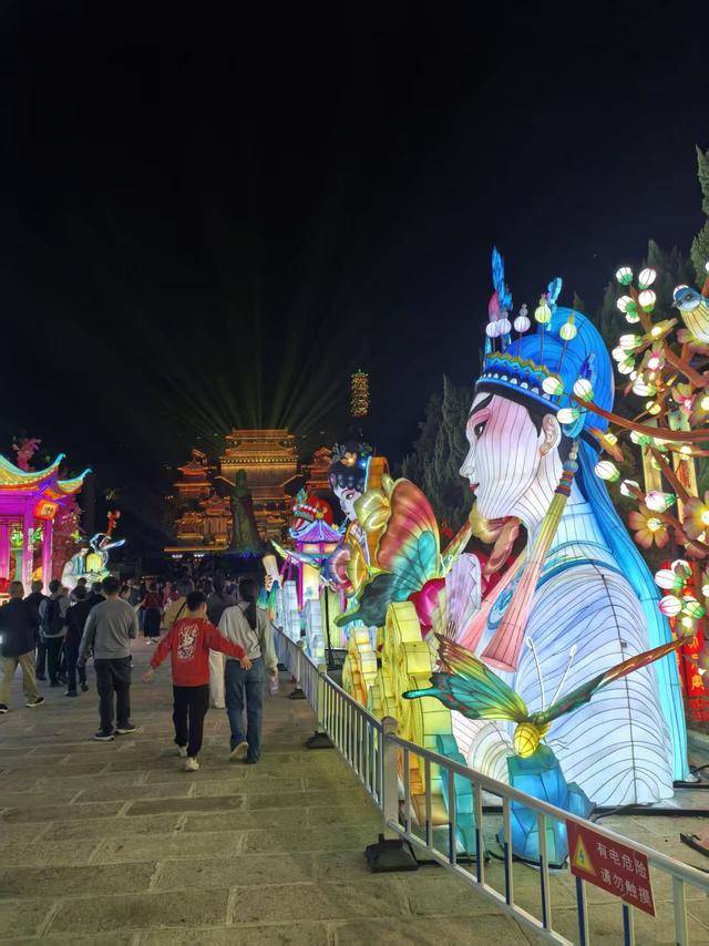 喜迎開門紅！廣東2026年春節(jié)旅游收入848.9億元，增長13.9%