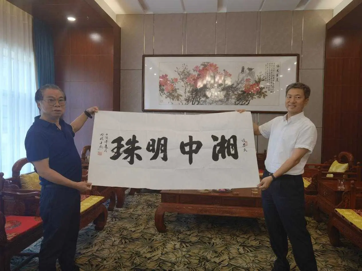 扎根人民 書法“五進(jìn)”——曾昭才先生的藝術(shù)堅(jiān)守與人民情懷