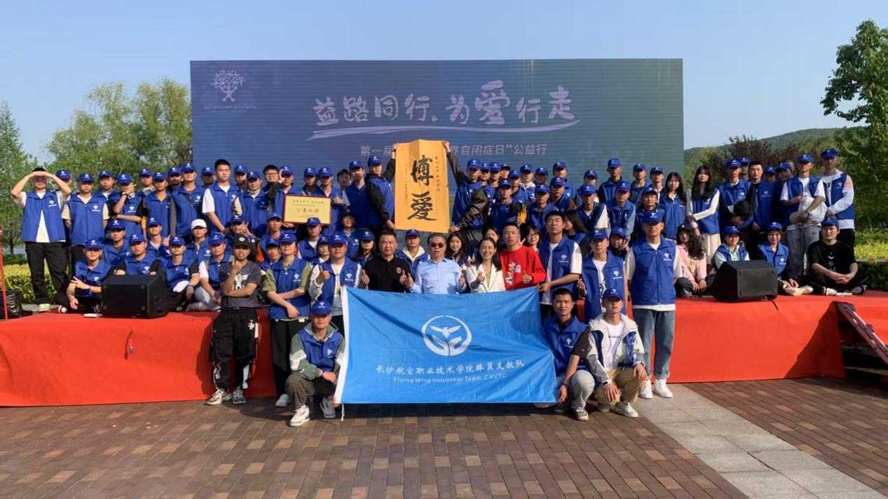 扎根人民 書法“五進(jìn)”——曾昭才先生的藝術(shù)堅(jiān)守與人民情懷