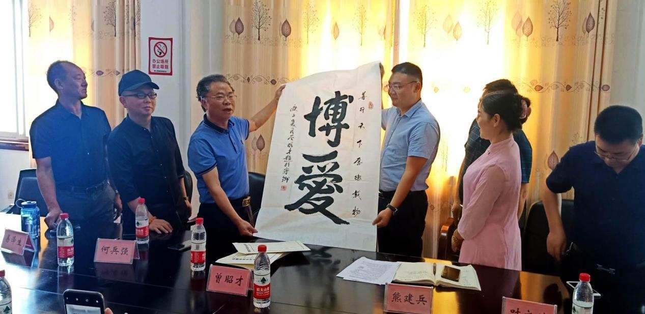 扎根人民 書法“五進(jìn)”——曾昭才先生的藝術(shù)堅(jiān)守與人民情懷