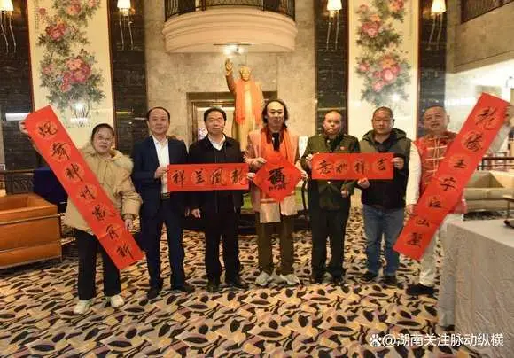 扎根人民 書法“五進(jìn)”——曾昭才先生的藝術(shù)堅(jiān)守與人民情懷