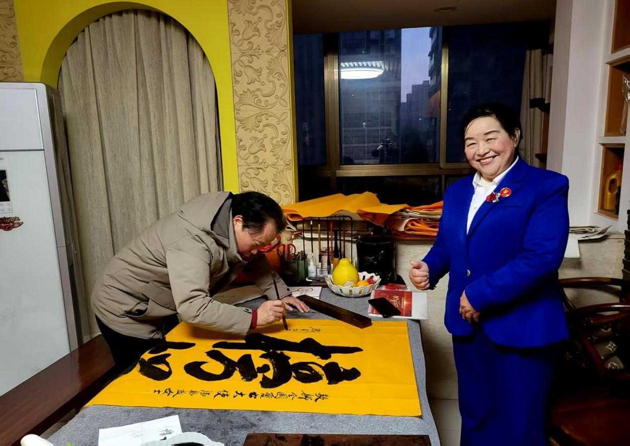 扎根人民 書法“五進(jìn)”——曾昭才先生的藝術(shù)堅(jiān)守與人民情懷