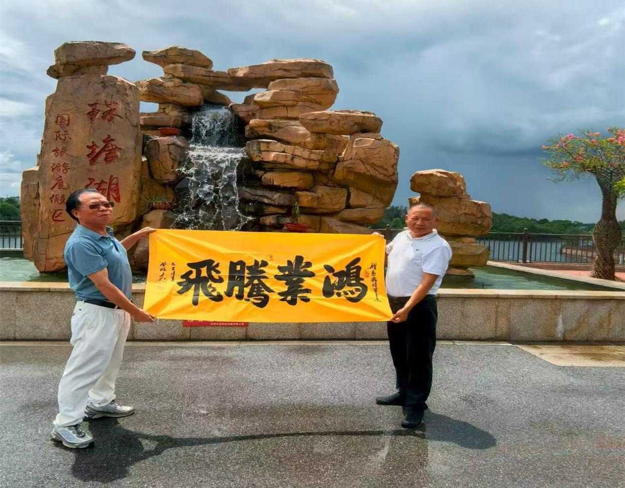 扎根人民 書法“五進(jìn)”——曾昭才先生的藝術(shù)堅(jiān)守與人民情懷