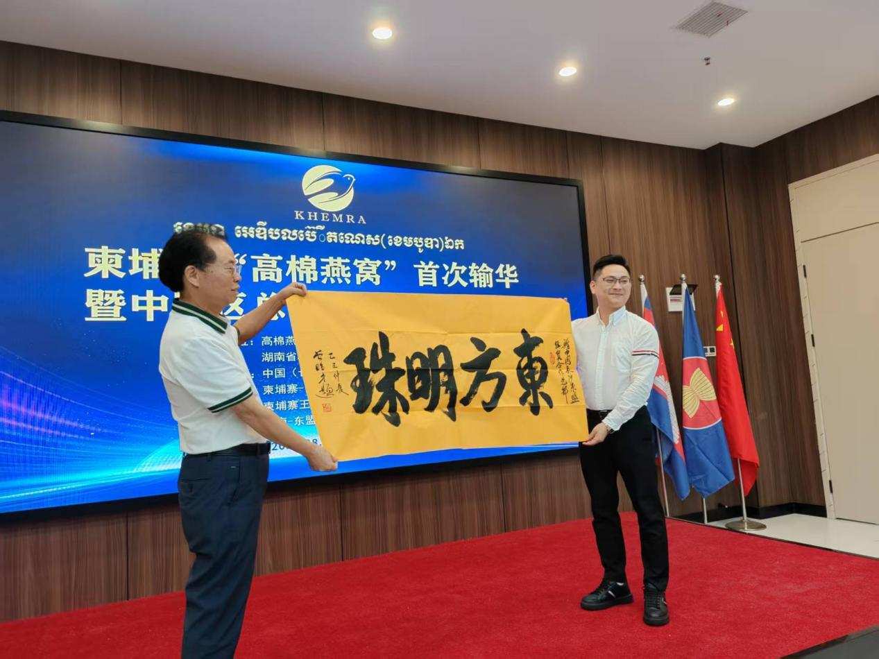 扎根人民 書法“五進(jìn)”——曾昭才先生的藝術(shù)堅(jiān)守與人民情懷