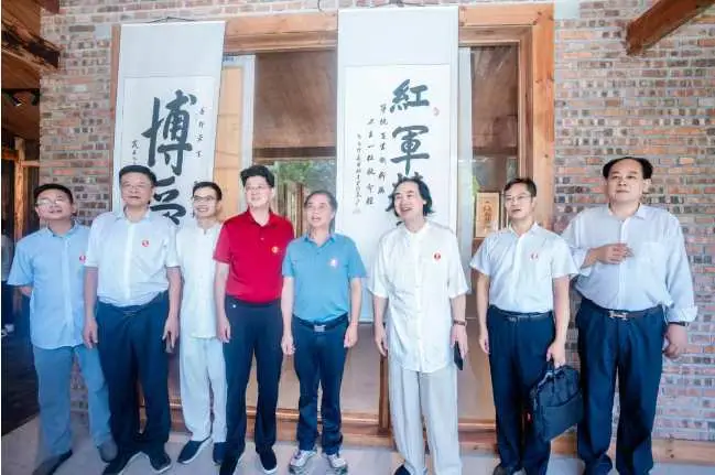 扎根人民 書法“五進(jìn)”——曾昭才先生的藝術(shù)堅(jiān)守與人民情懷