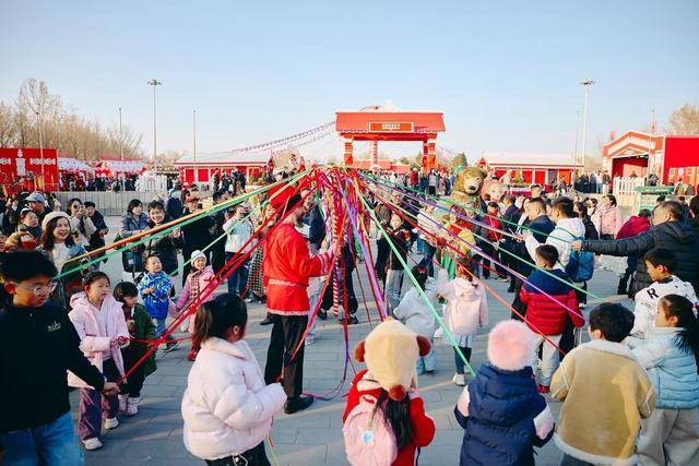 莫斯科與北京首次雙城聯(lián)動共迎春天，逾50萬人在京感受莫斯科文化與美食